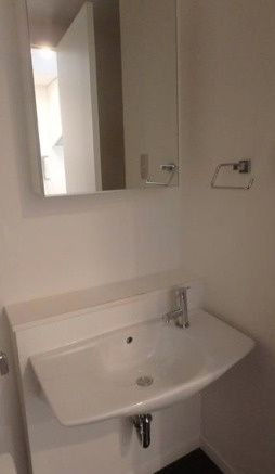 プライムアーバン初台の独立洗面台