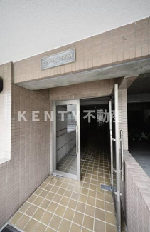 【エントランス】 | 建物の内部です