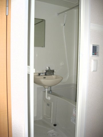 レオパレスメルベーユ毛呂山の浴室|きれいなお風呂です