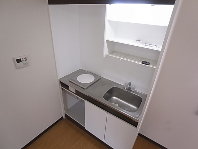 神戸市兵庫区大開通６丁目の賃貸マンションのキッチン|キッチン（ＩＨコンロ）