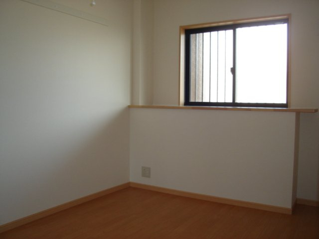 ＥＡＳＴ　１３５．２２の寝室|洋室