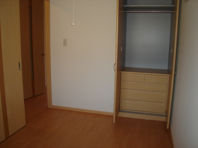 ＥＡＳＴ　１３５．２２の収納|洋室(収納家具付き)