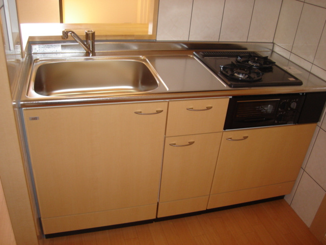 ＥＡＳＴ　１３５．２２のキッチン|キッチン(カウンター)