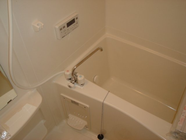 ＥＡＳＴ　１３５．２２の浴室|バス(浴室乾燥機)