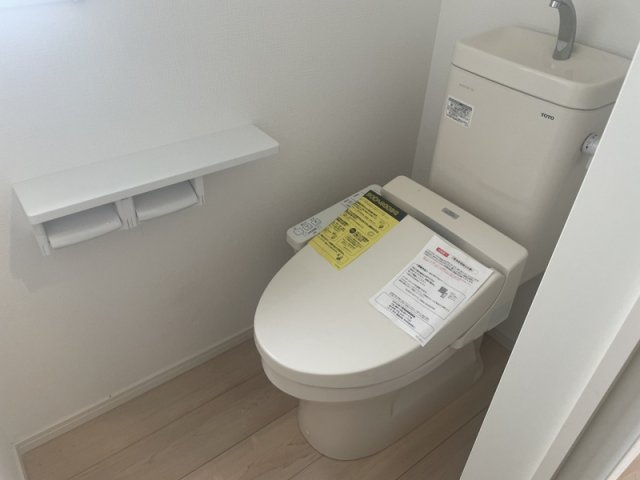 網干区大江島戸建のトイレ