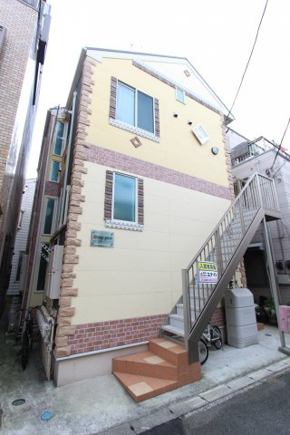 田浦オレンジ・ペコーの外観