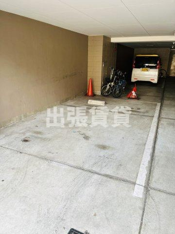 仲介手数料0円！タウンエステート新栄の駐車場