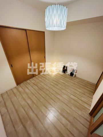 仲介手数料0円！タウンエステート新栄の居間・リビング