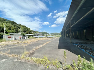 【前面道路含む現地写真】 | 岡山県瀬戸内市邑久町庄田　倉庫付き土地