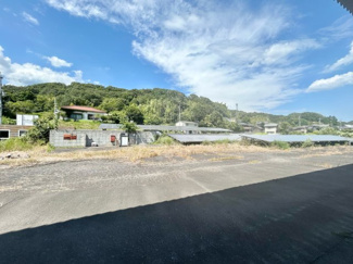 【前面道路含む現地写真】 | 岡山県瀬戸内市邑久町庄田　倉庫付き土地