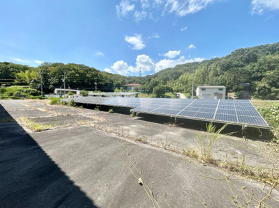 【前面道路含む現地写真】 | 岡山県瀬戸内市邑久町庄田　倉庫付き土地