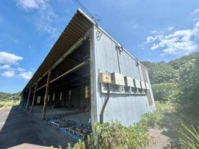 【前面道路含む現地写真】 | 岡山県瀬戸内市邑久町庄田　倉庫付き土地