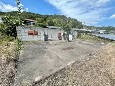 【前面道路含む現地写真】 | 岡山県瀬戸内市邑久町庄田　倉庫付き土地