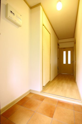 パレス朝霧ヶ丘の玄関