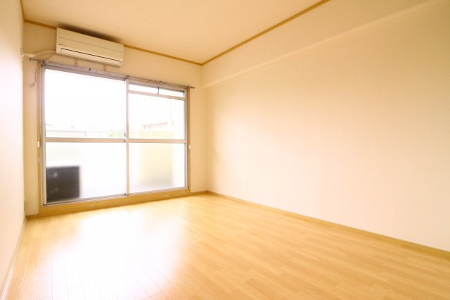 パレス朝霧ヶ丘の寝室