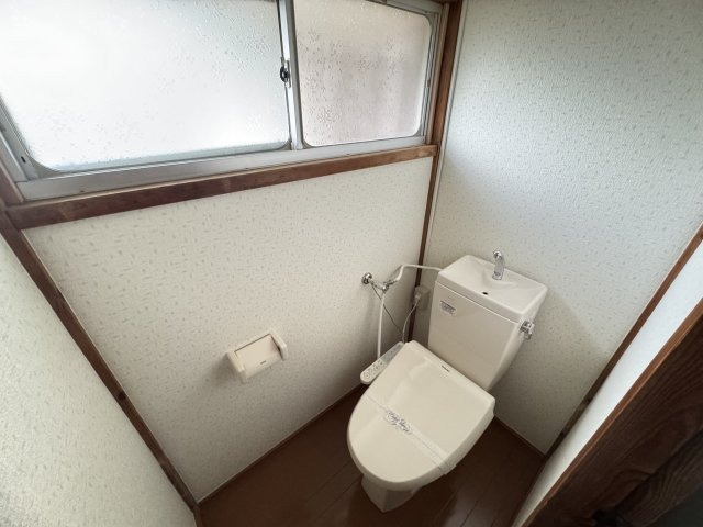 内装は落ち着いています