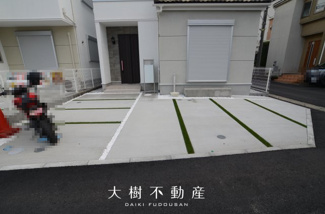 【駐車場】