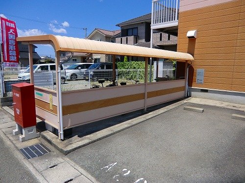 エルガーデンⅠの駐車場