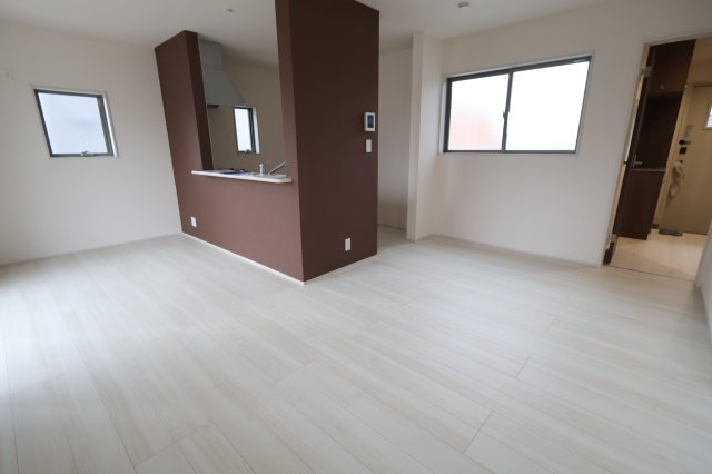 《仲介手数料無料》岩槻区西原台２丁目4(2号棟)新築一戸建てリーブルガーデン