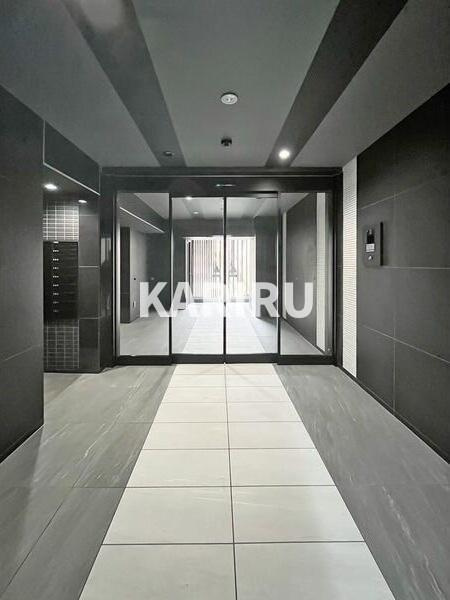 グランドロアール南巽のエントランス