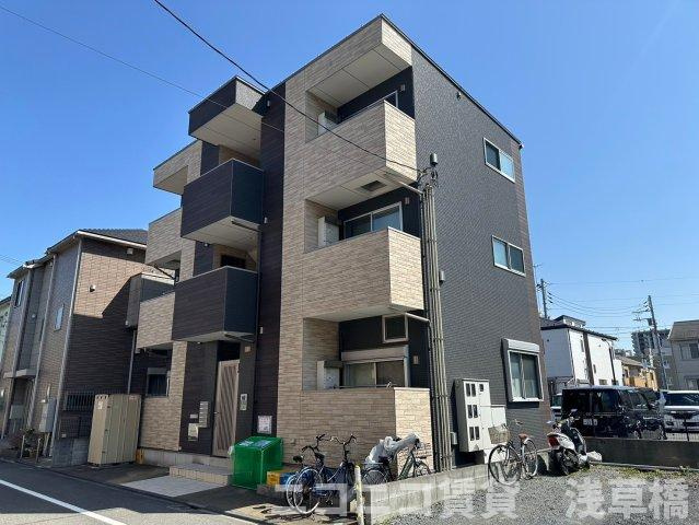 Ｐｌｅｉａｄｅｓ瑞江の外観