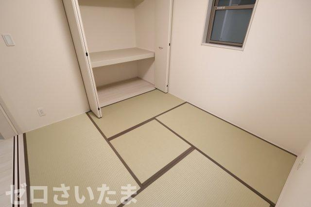 《仲介手数料無料》岩槻区西原台２丁目4新築一戸建てリーブルガーデンの和室|撮影日 2025年10月31日 14:00 雨
