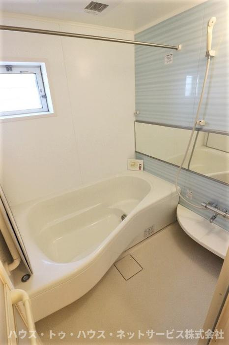 アシネスの浴室