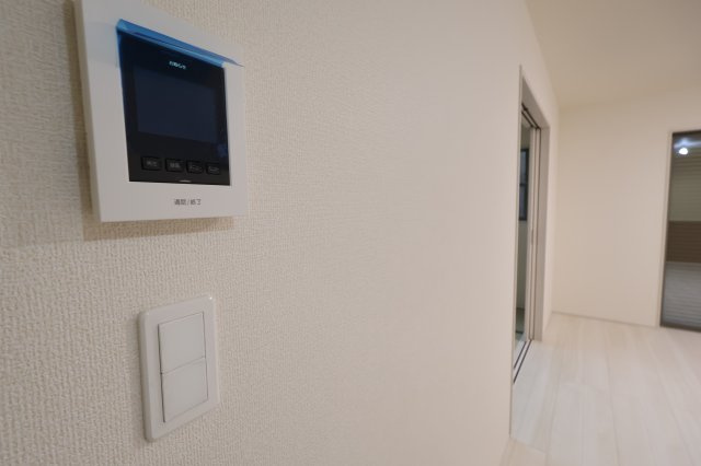 《仲介手数料無料》岩槻区西原台２丁目4(4号棟)新築一戸建てリーブルガーデンのセキュリティ|撮影日 2025年10月31日 14:00 雨