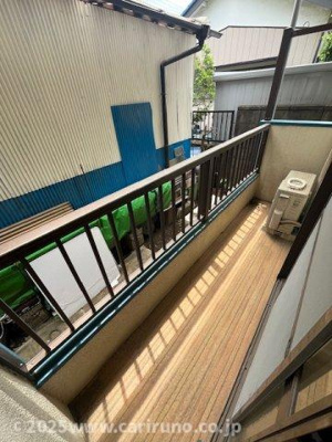 【バルコニー】 | サンハウス松本B | 暖かな日差しのふりそそぐバルコニー