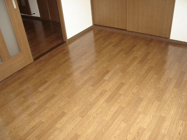 ロイヤルタムラさくら館の内装|洋室