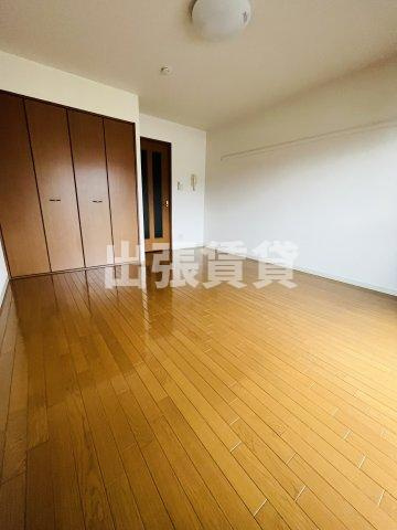 プチメゾン稲生Ⅱの居間・リビング