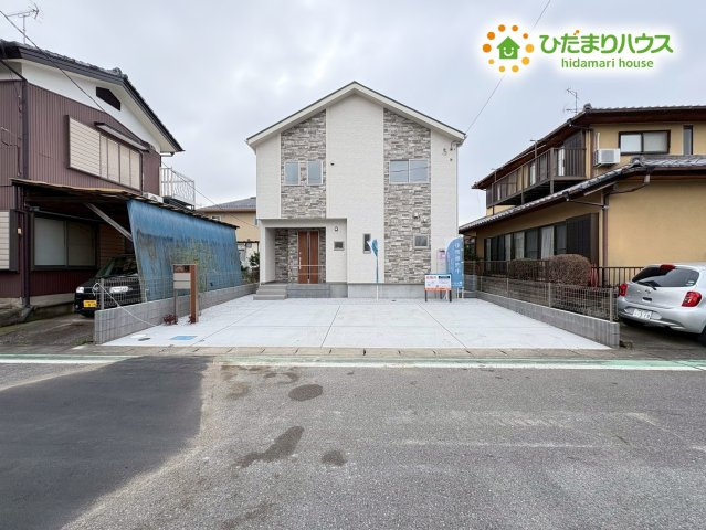 深谷市東方町4丁目　新築一戸建て　ブルーミングガーデン　01の駐車場