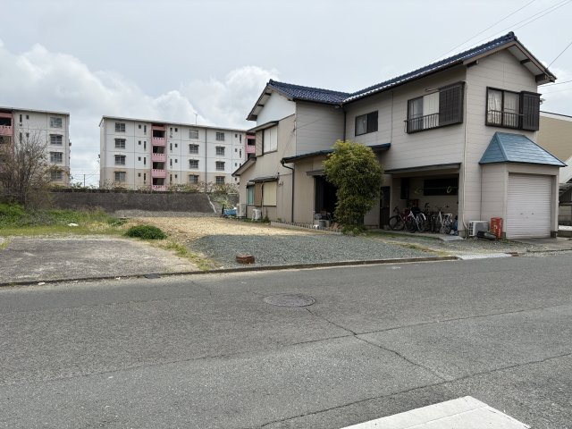 東脇町3丁目売地の前面道路含む現地写真