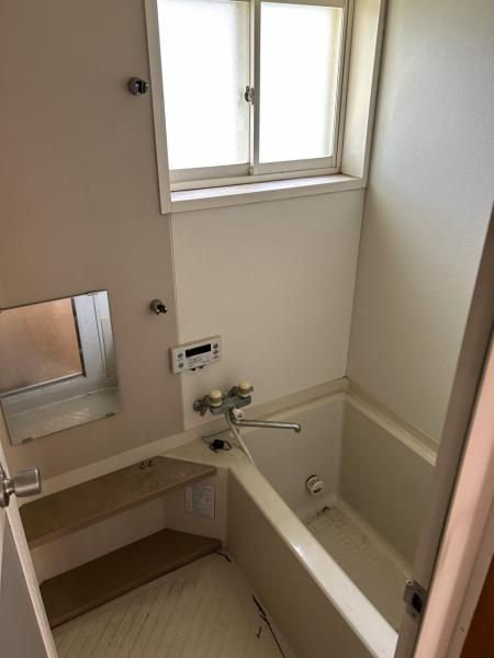 三戸郡三戸町大字同心町字古間木平の浴室|リフォーム前