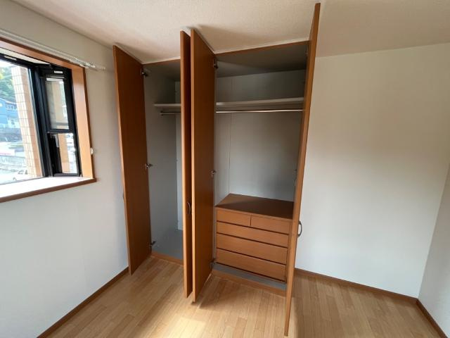 プレザンス西山本の収納|クローゼット