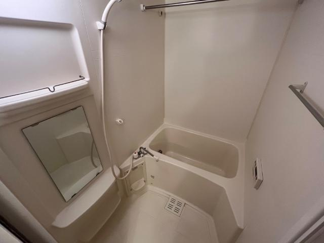 プレザンス西山本の浴室|バス