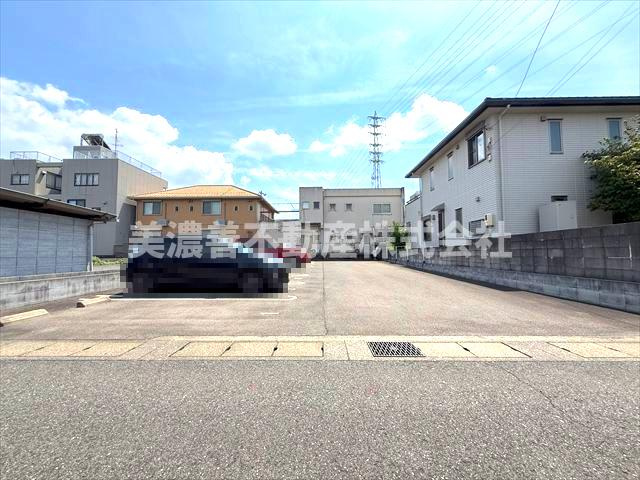 ６５５１１　岐阜市菊井町土地の外観