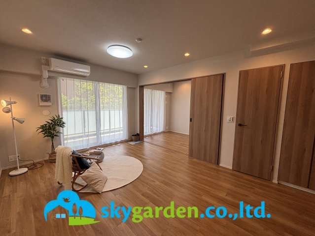 グレーシア湘南平塚海岸の居間・リビング