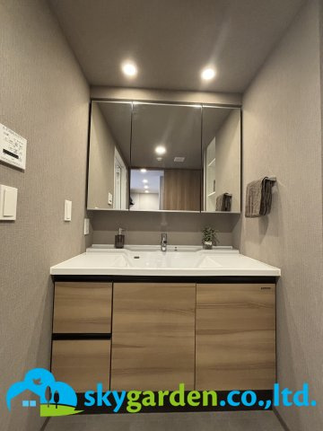 グレーシア湘南平塚海岸の独立洗面台