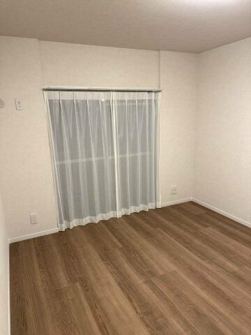 多摩市鶴牧３丁目の中古マンションの洋室