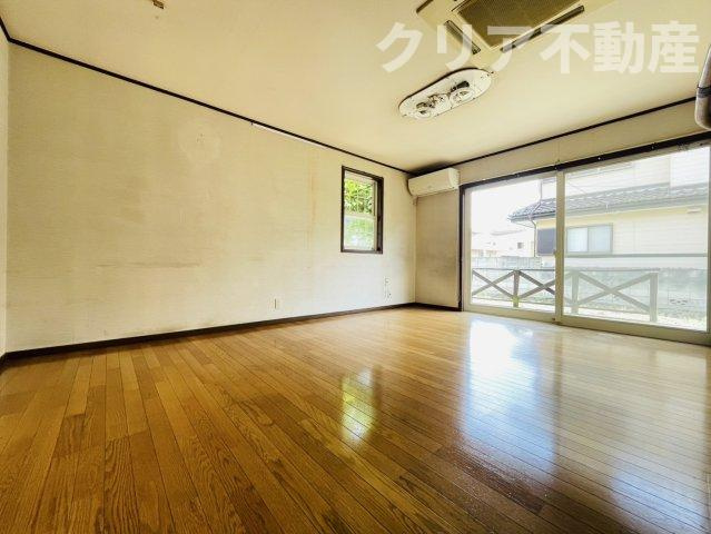 【居間・リビング】 | 前橋市日吉町２丁目　中古住宅