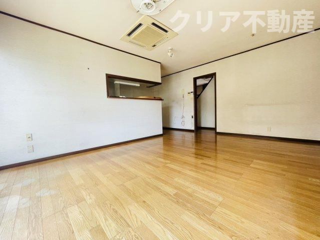 【居間・リビング】 | 前橋市日吉町２丁目　中古住宅