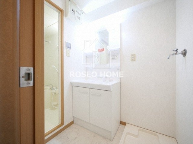 アーバンステージ安堂寺Iの洗面所|同マンション別部屋：参考写真