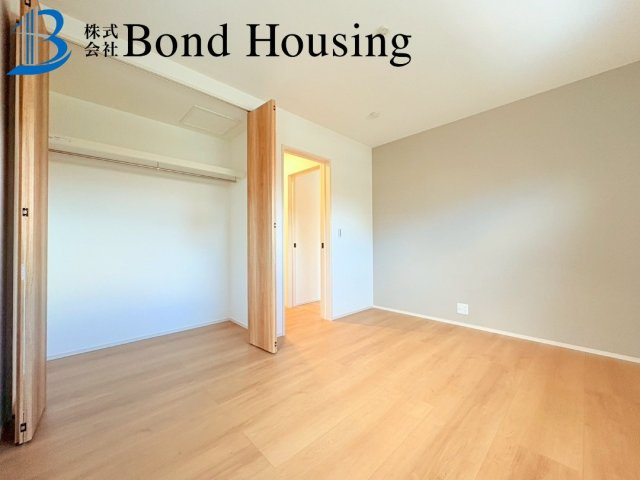 「お車3台駐車可」「敷地60坪以上」秋葉台2期 1棟の子供部屋