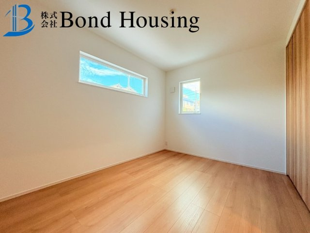 「お車3台駐車可」「敷地60坪以上」秋葉台2期 1棟の洋室