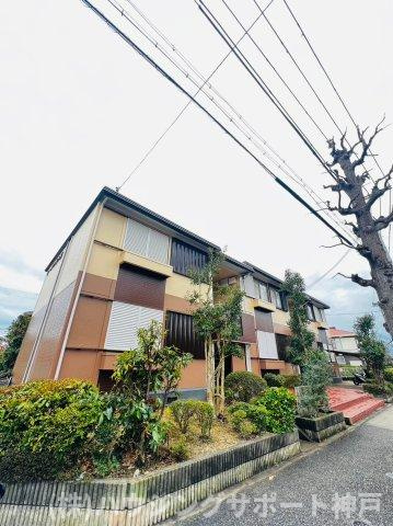 アーバン宮の前の外観