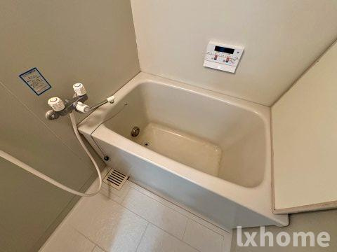 メゾン茨木西駅前の浴室