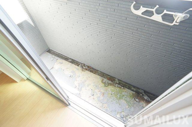 熊本市中央区琴平１丁目のアパートのバルコニー