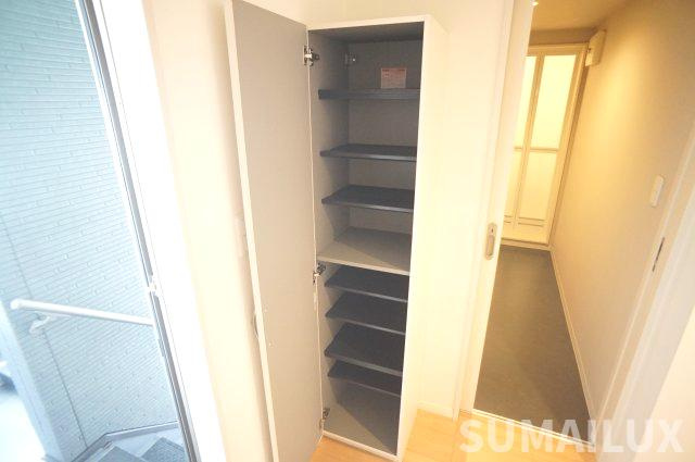 熊本市中央区琴平１丁目のアパートの収納