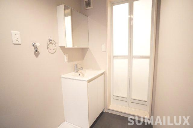 熊本市中央区琴平１丁目のアパートの独立洗面台